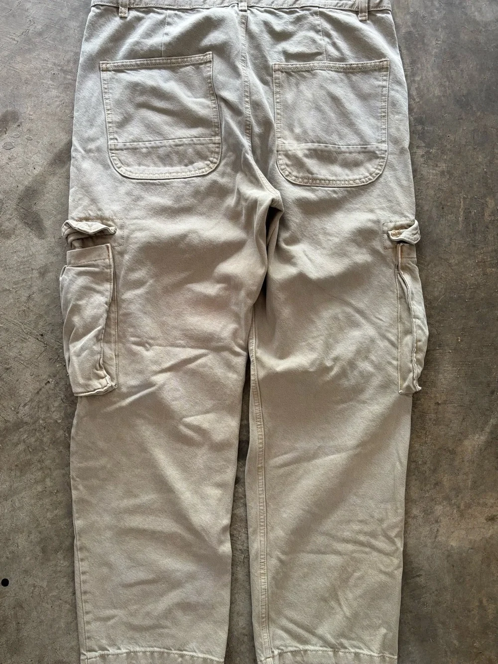 Zara Acid Washed Straight Leg Cargo Pants in Light Beige sz 36W/28L